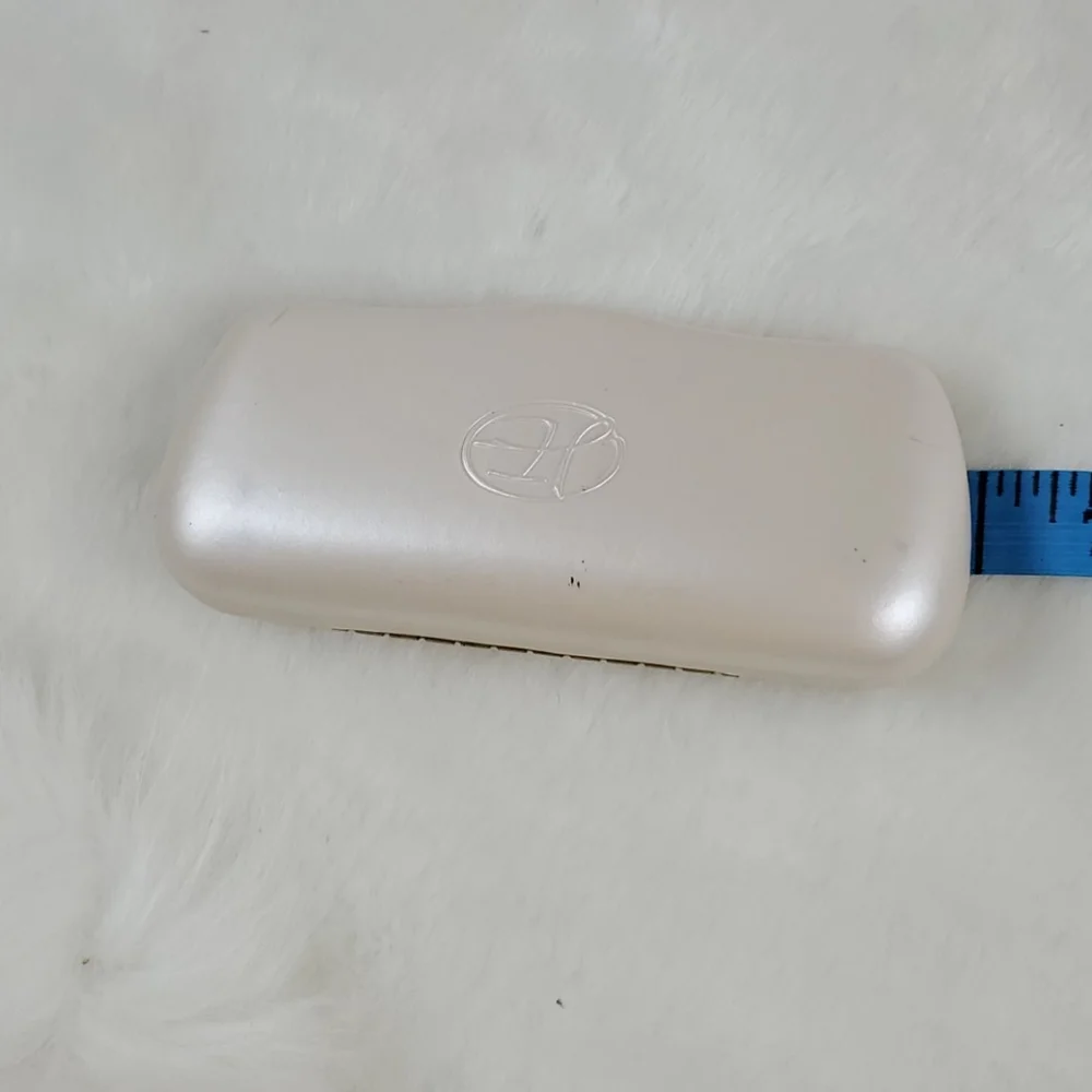 Linda Evan's eye wear case minimalist